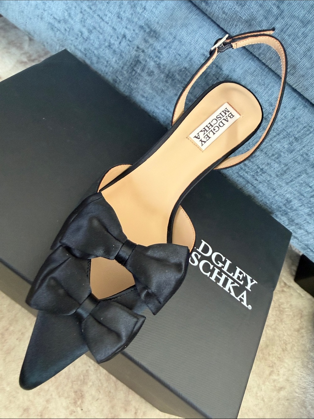 Badgley Mischka Giovanna Black Satin Bow Slingback Pumps - Picture 3 of 6